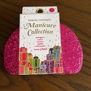 BEAUTY CONCEPTS GLITTER CLUTCH MANICURE SET